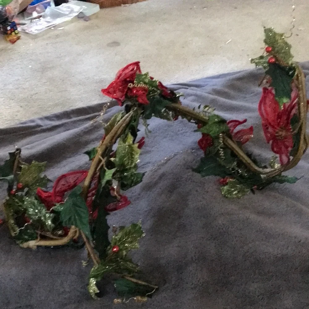 Garland Holiday Wreath